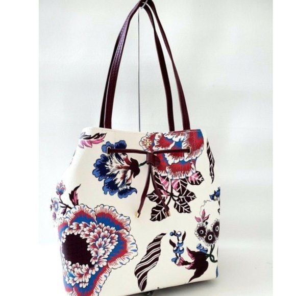 Tory Burch Handbags - NEW Tory Burch Bucket Floral Drawstring Tote bag